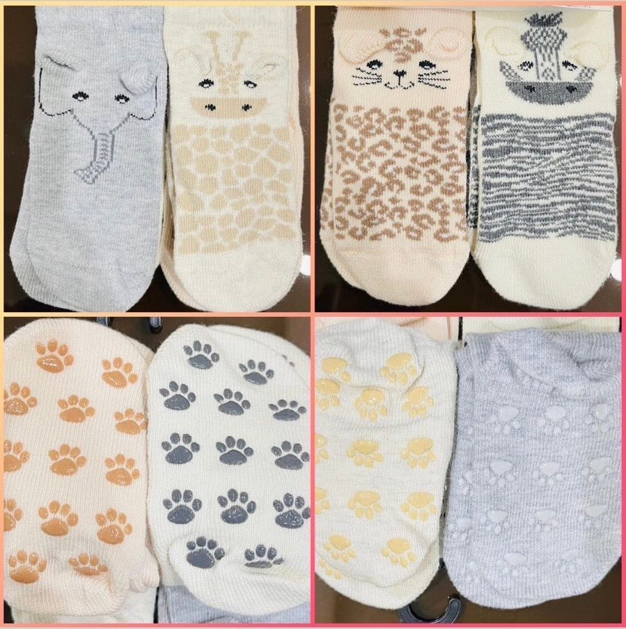 Anti Slip Grip Socks pack of 4.